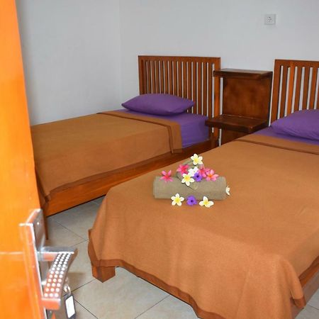 Safsia Homestay Toyapakeh Exterior photo