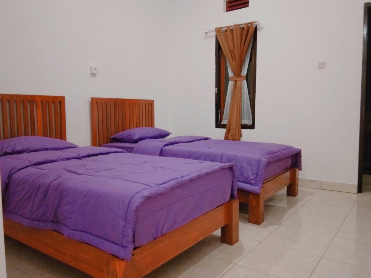 Safsia Homestay Toyapakeh Exterior photo