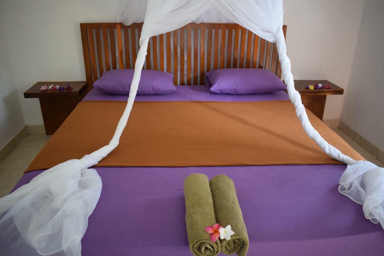 Safsia Homestay Toyapakeh Exterior photo