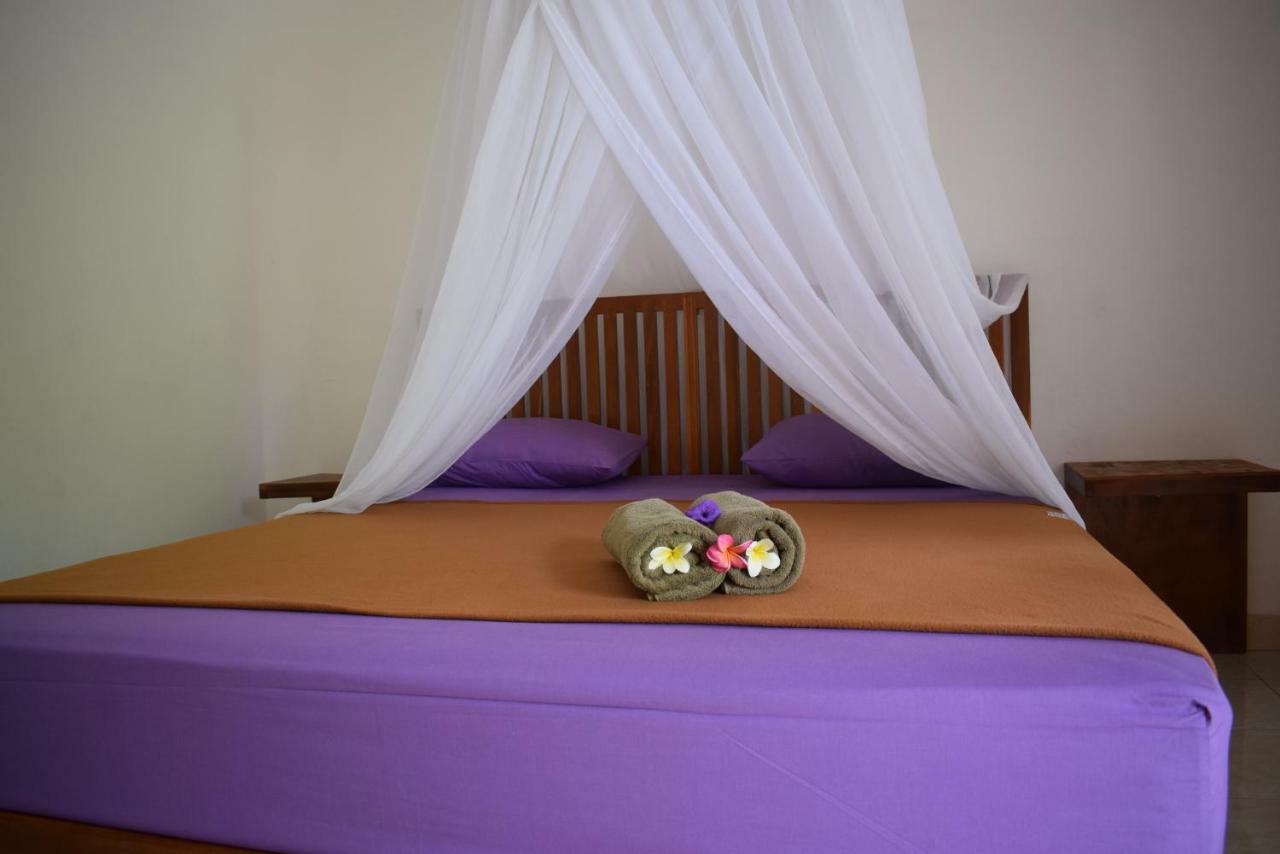 Safsia Homestay Toyapakeh Exterior photo