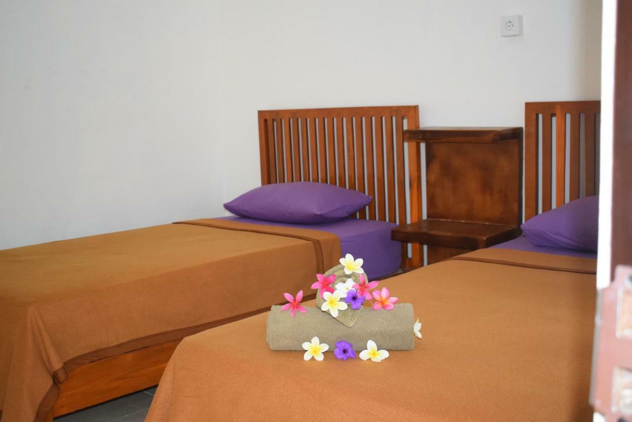 Safsia Homestay Toyapakeh Exterior photo